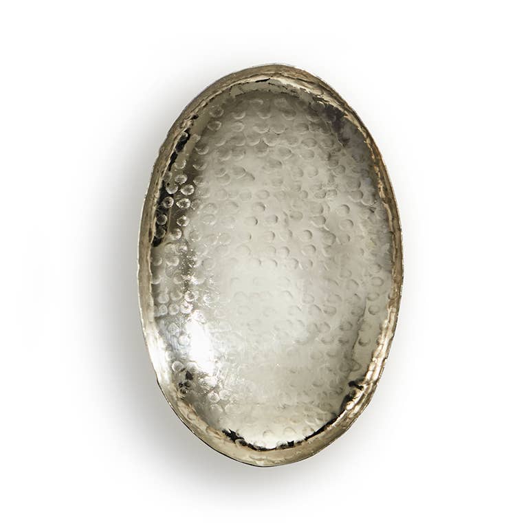 Dekorative metal skåle.