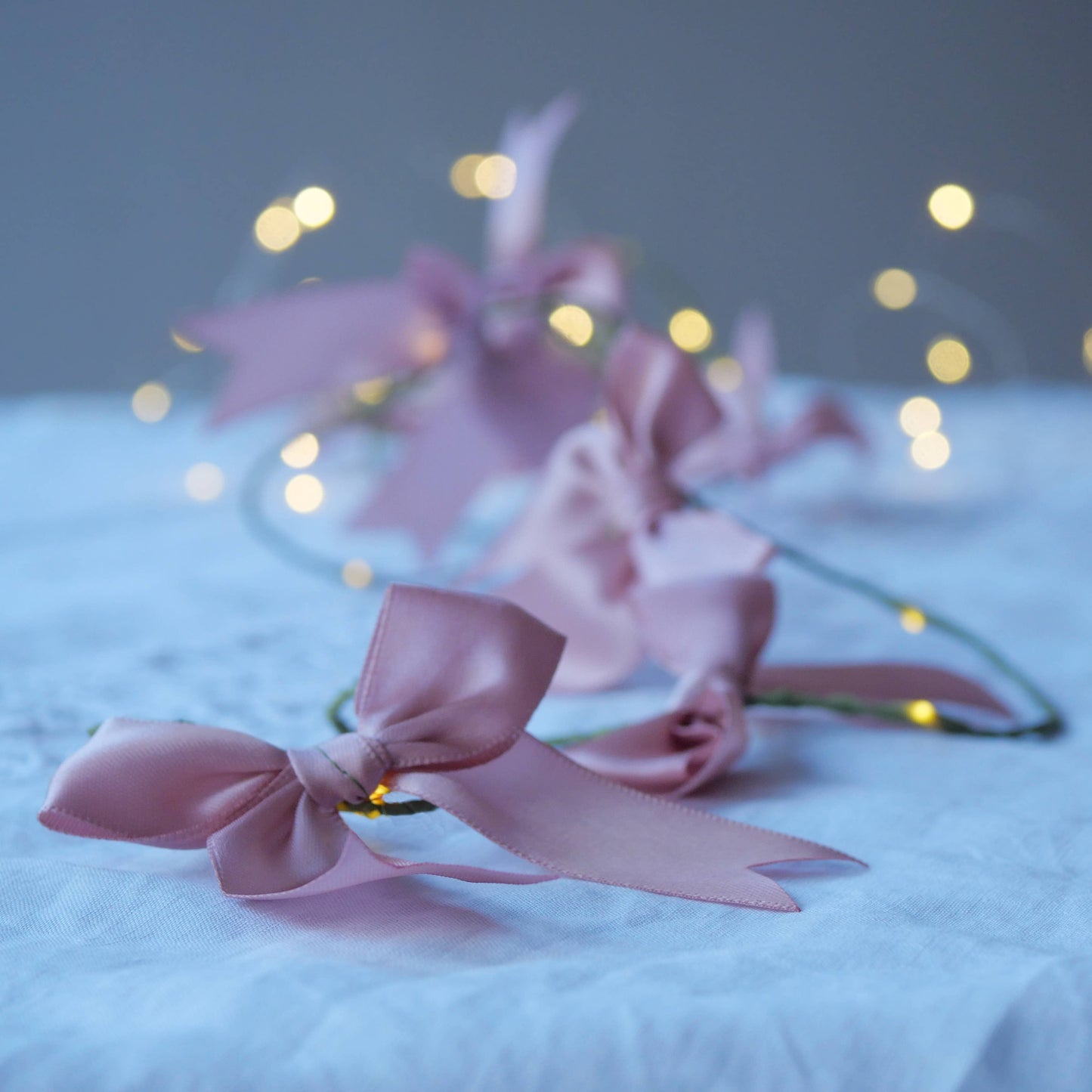 Satin sløjfe lyskæde