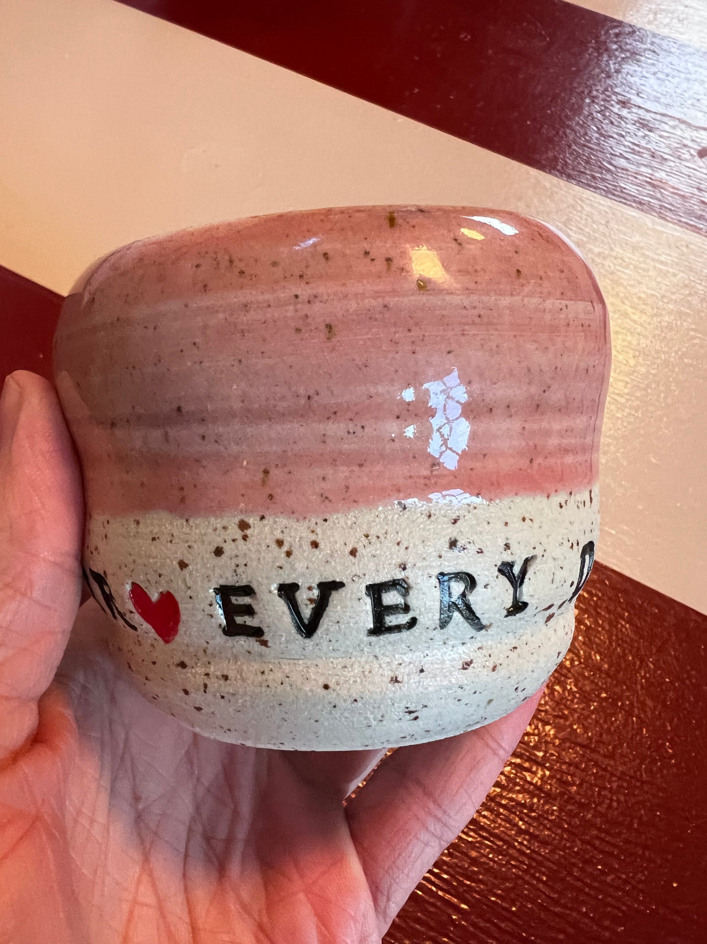 Unika keramik kop - Every day holds a new wonder