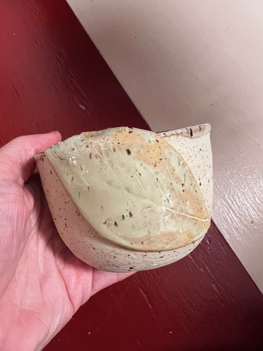 Unika keramik kop - Leaf whisper