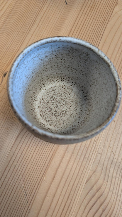 Unika keramik kop - Der må danses