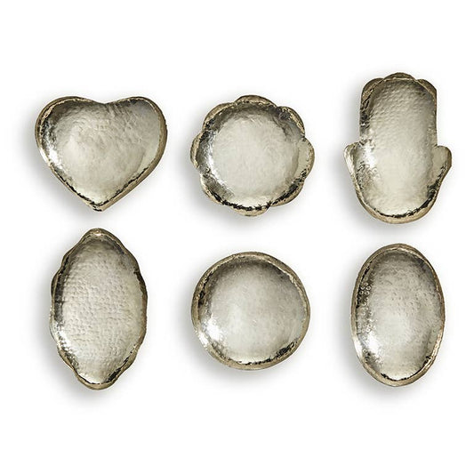 Dekorative metal skåle.